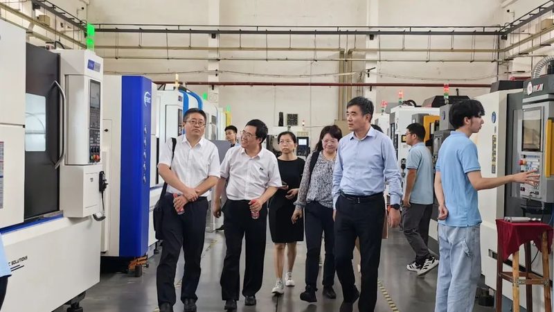 工业自动化设备：价格背后的考量因素